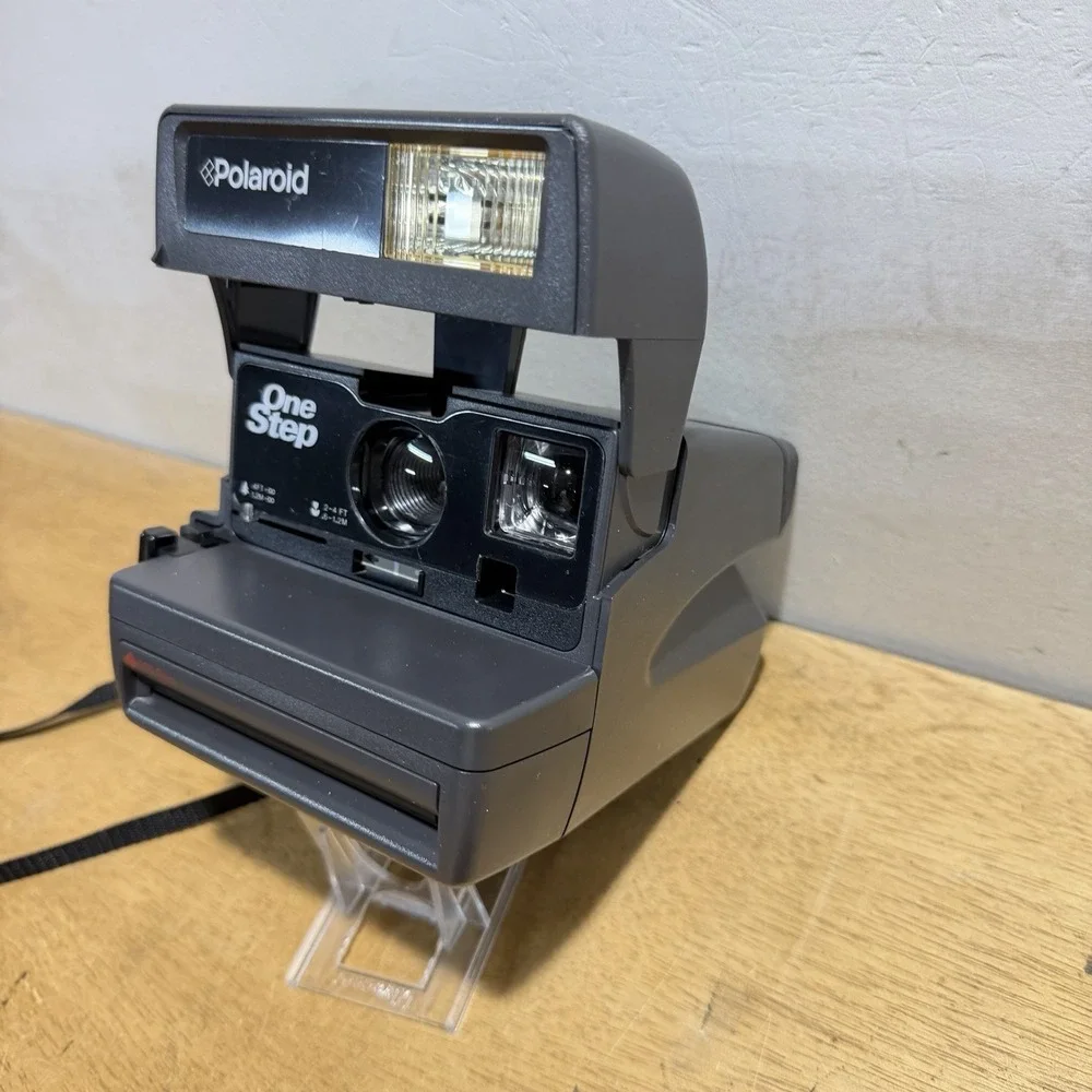 Polaroid One Step 600 Vintage Instant Film Camera with Flash Black Retro